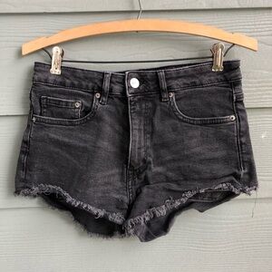 Divided H&M Gray Cutoff Shorts 8